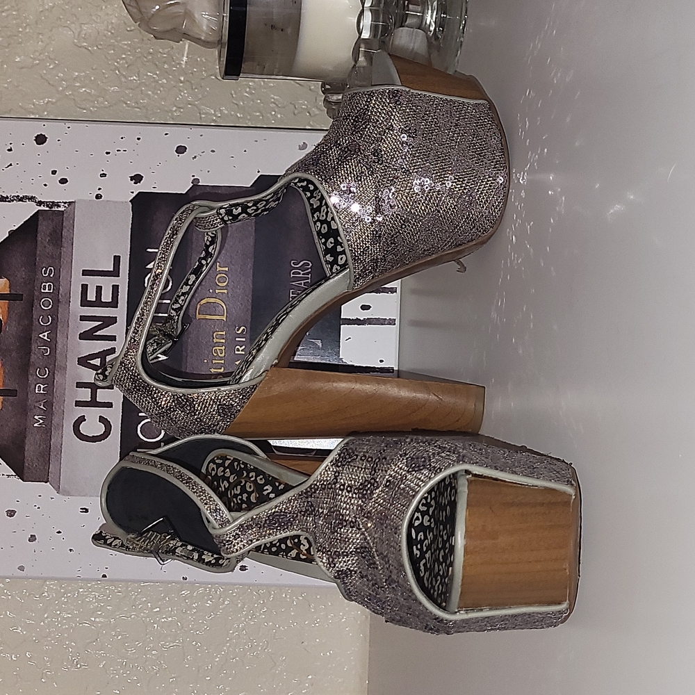 Jessica Simpson DANY heel, silver sequin size 7